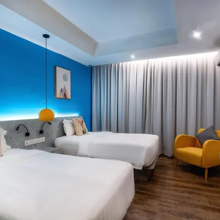 Apple Hotel Times Square George Town Exterior photo
