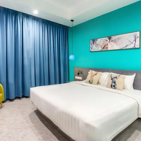 Apple Hotel Times Square George Town Exterior photo