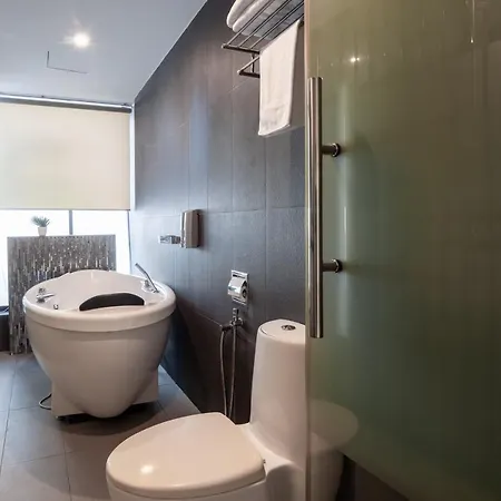 Apple Hotel Times Square George Town Exterior photo