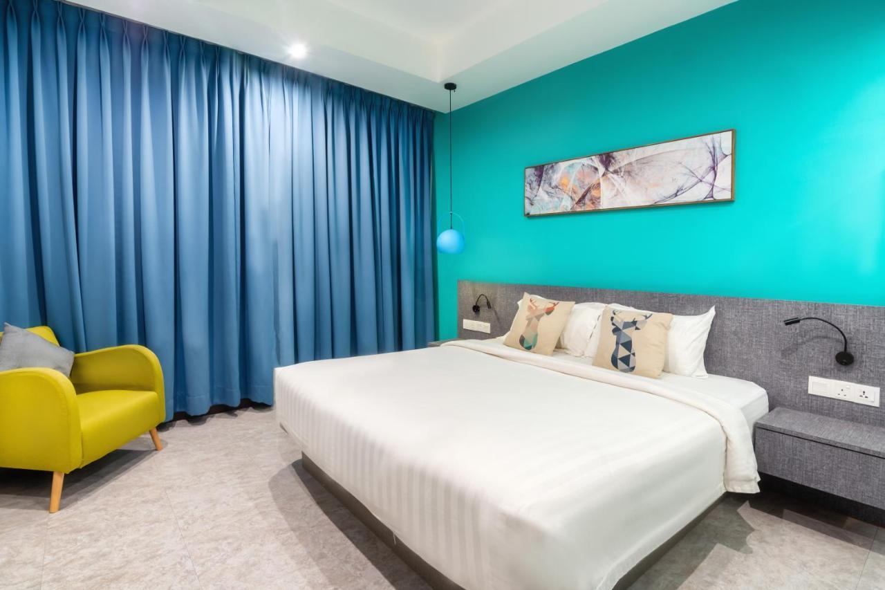 Apple Times Square Hotel George Town