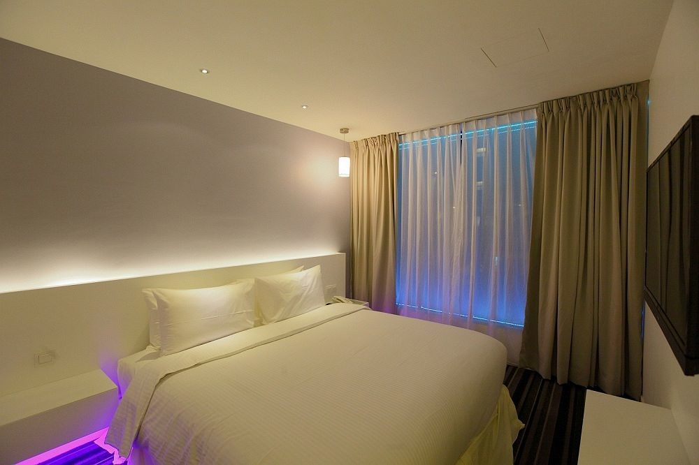 Apple Times Square Hotel George Town